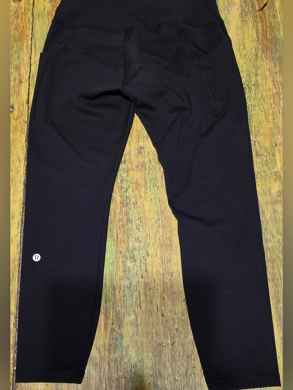 Lululemon Black Cropted Yoga Leggings